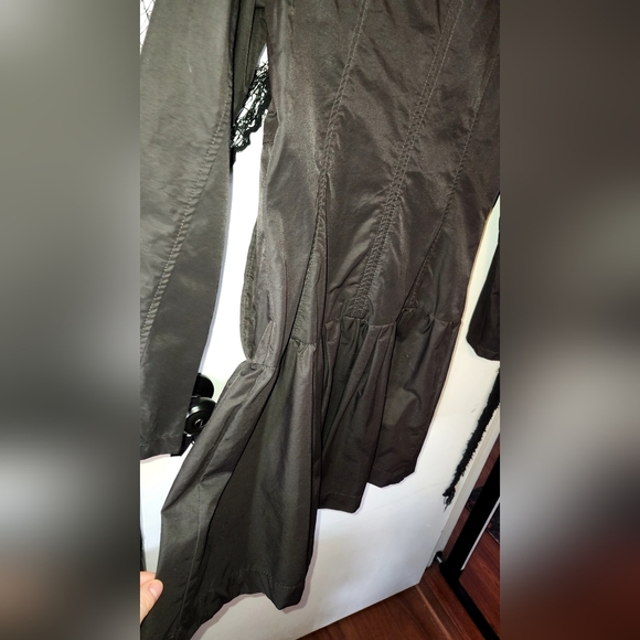 Elegant Black Women's Coat - Picture 7 of 7